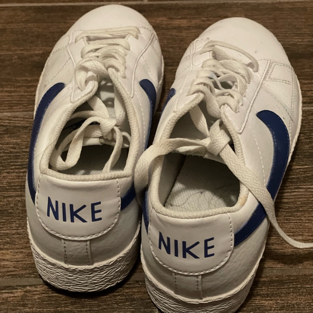 Nike Blazer low ; 6.5 Y